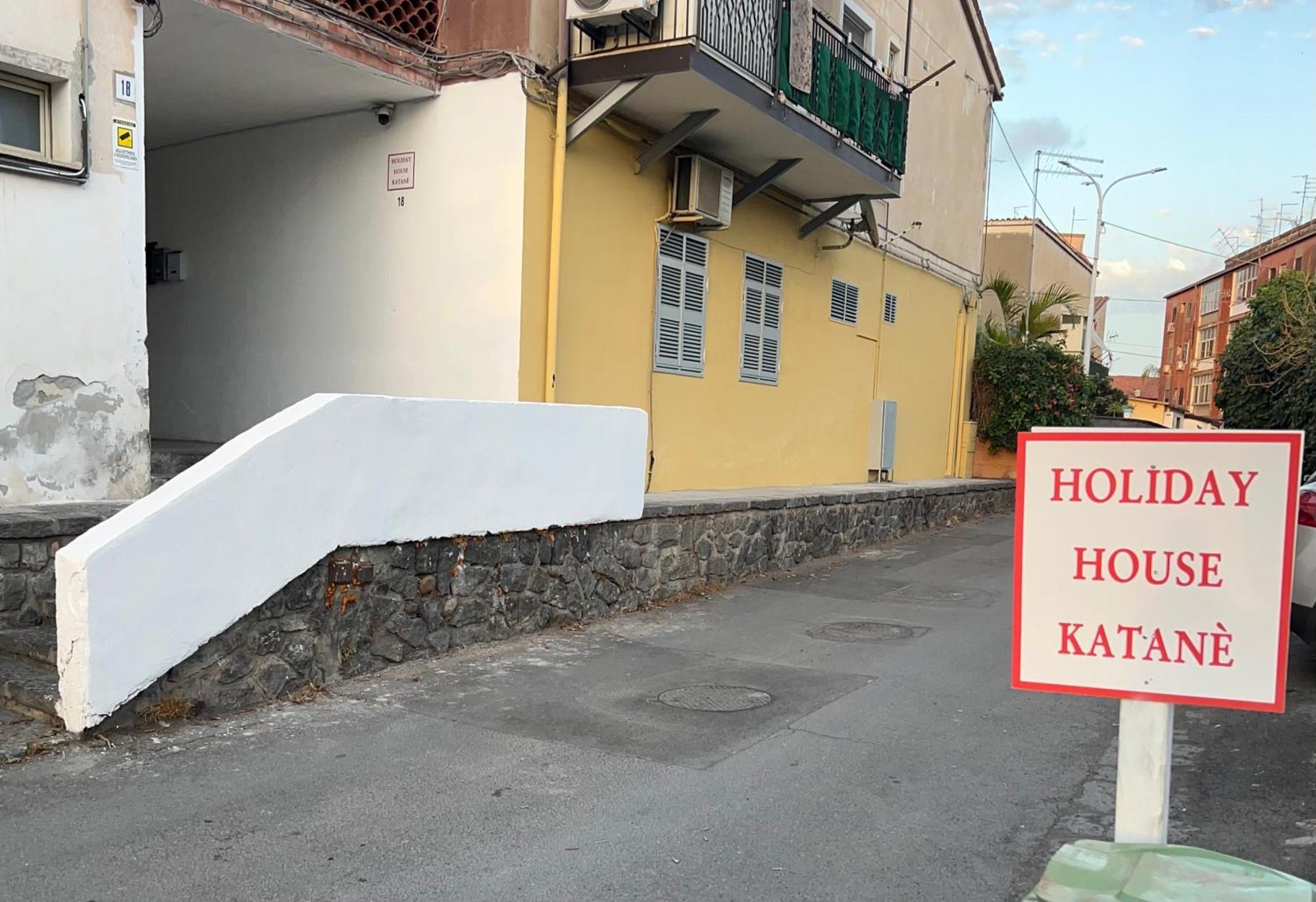 Holiday House Katane Κατάνια Εξωτερικό φωτογραφία